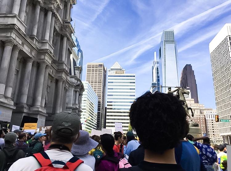 Students participate in a nation-wide walk out for climate change on September 20. · Justine Chan / STAFF