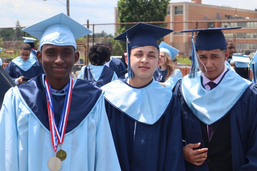 FLCs class of 2022 celebrates their 48th commencement on June 13th at Benjamin L. Johnston Memorial Stadium. 

La clase del año 2022 de FLC celebraron su ceremonia de graduacion numero 48 el 13 de Junio en Benjamin L. Memorial Stadium.