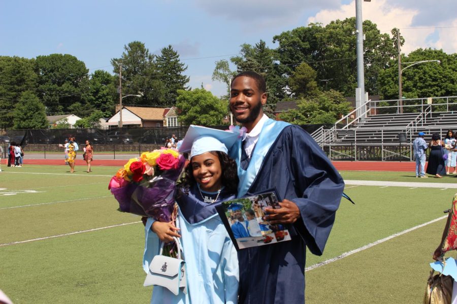 FLCs class of 2022 celebrates their 48th commencement on June 13th at Benjamin L. Johnston Memorial Stadium.   La clase del año 2022 de FLC celebraron su ceremonia de graduacion numero 48 el 13 de Junio en Benjamin L. Memorial Stadium.