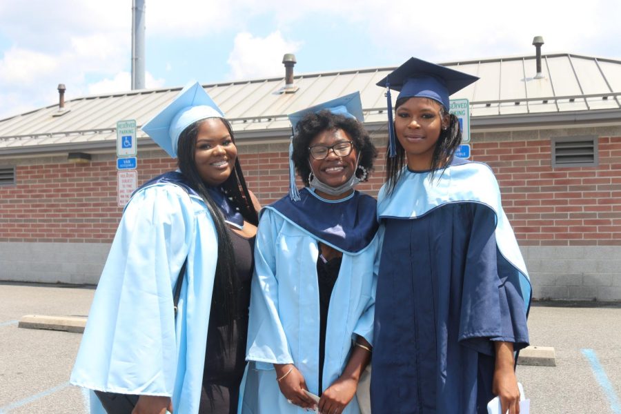 FLCs class of 2022 celebrates their 48th commencement on June 13th at Benjamin L. Johnston Memorial Stadium.   La clase del año 2022 de FLC celebraron su ceremonia de graduacion numero 48 el 13 de Junio en Benjamin L. Memorial Stadium.
